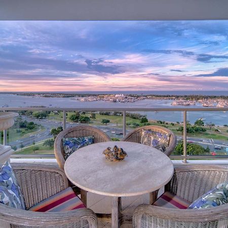 Stunning View Close To Everything Gold Coast Buitenkant foto